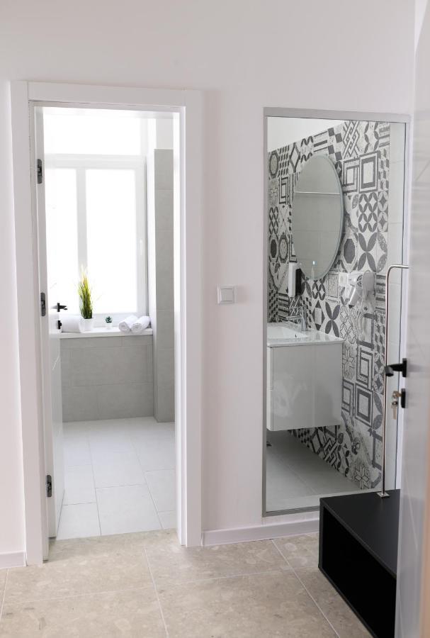 Poppy Downtown Suites Sarajevo サラエヴォ エクステリア 写真