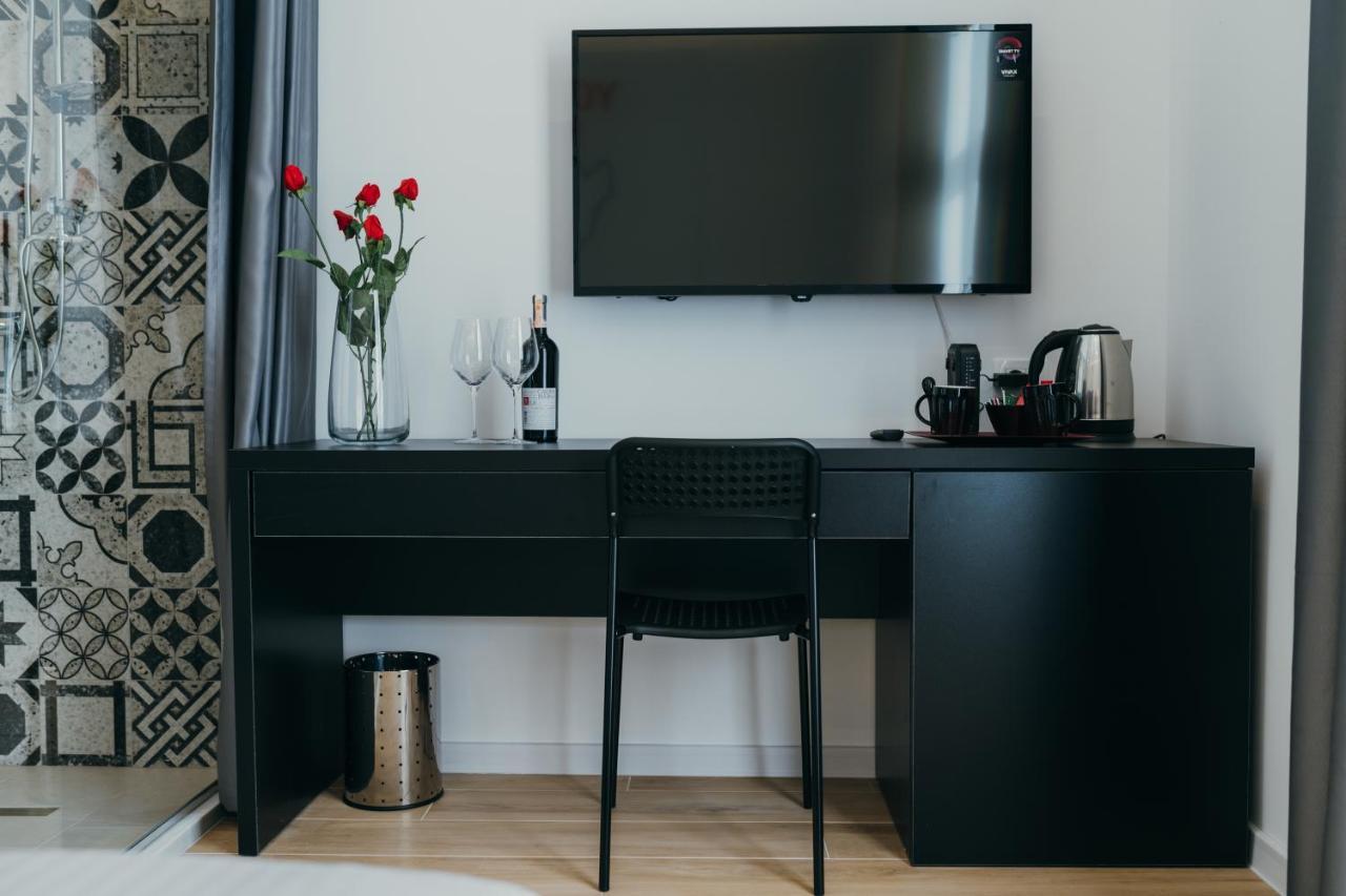 Poppy Downtown Suites Sarajevo サラエヴォ エクステリア 写真