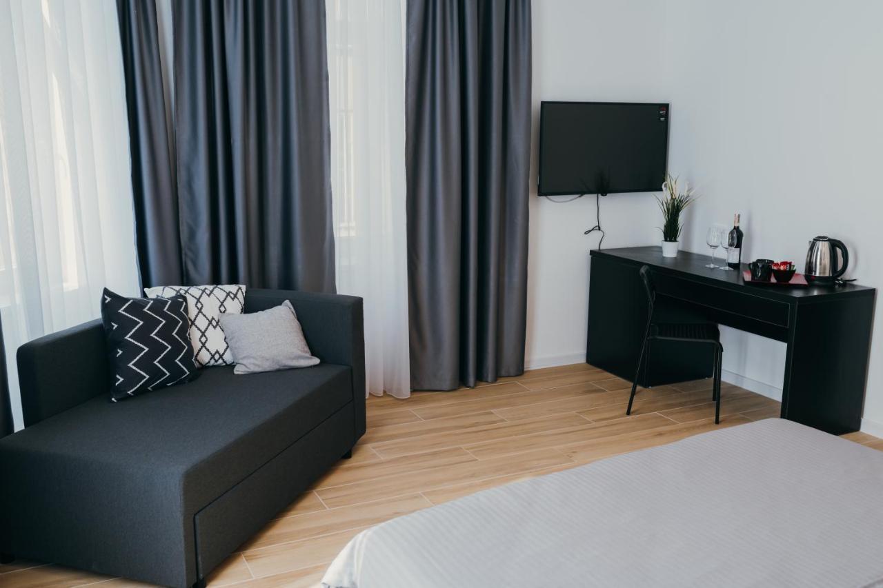 Poppy Downtown Suites Sarajevo サラエヴォ エクステリア 写真