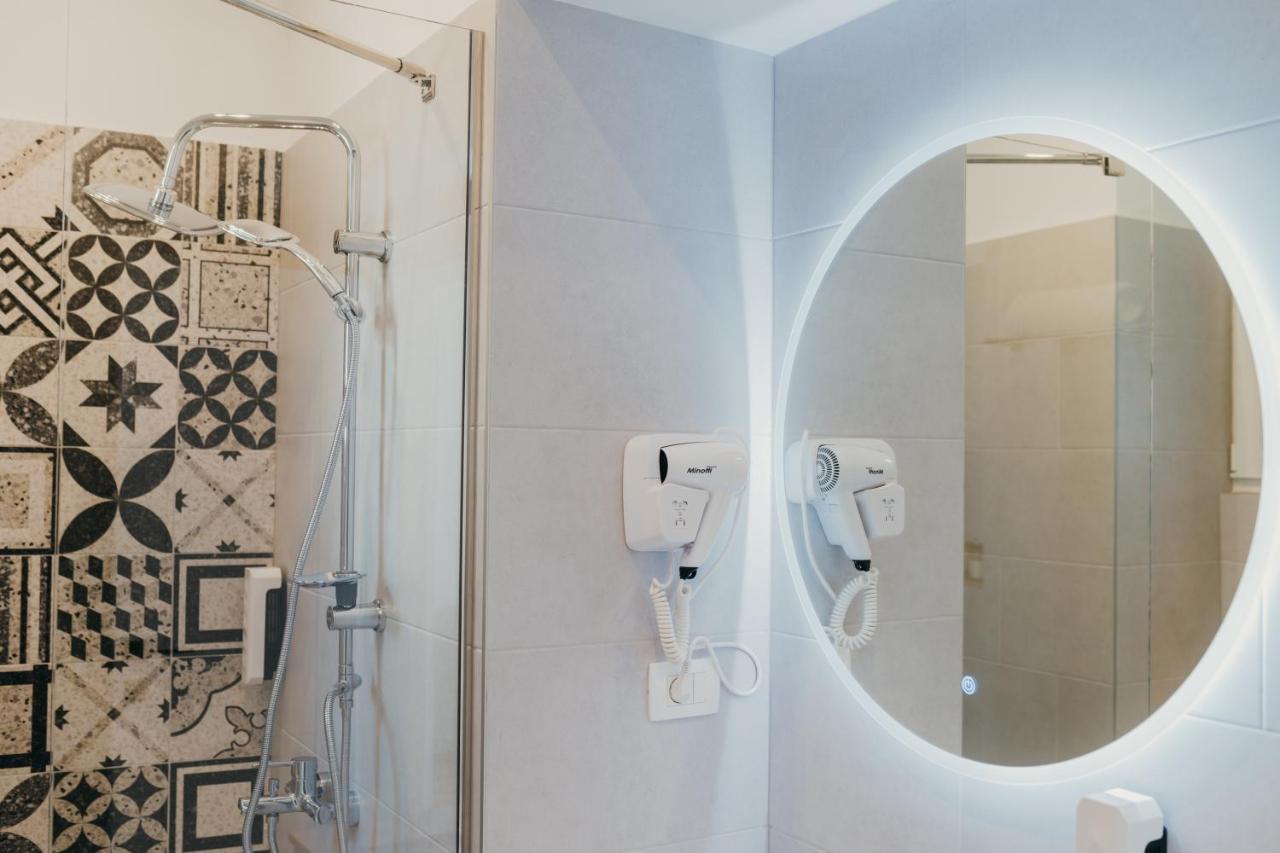 Poppy Downtown Suites Sarajevo サラエヴォ エクステリア 写真