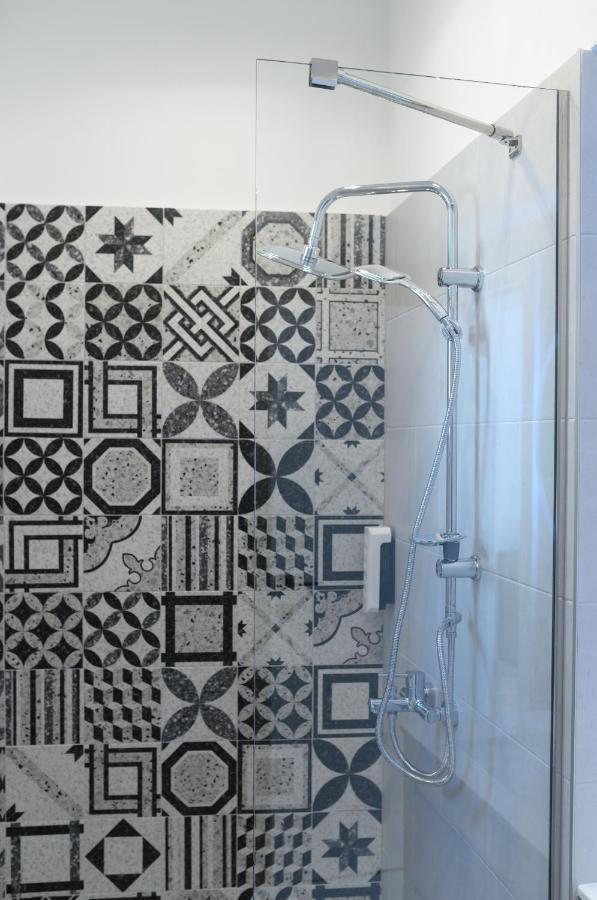 Poppy Downtown Suites Sarajevo サラエヴォ エクステリア 写真