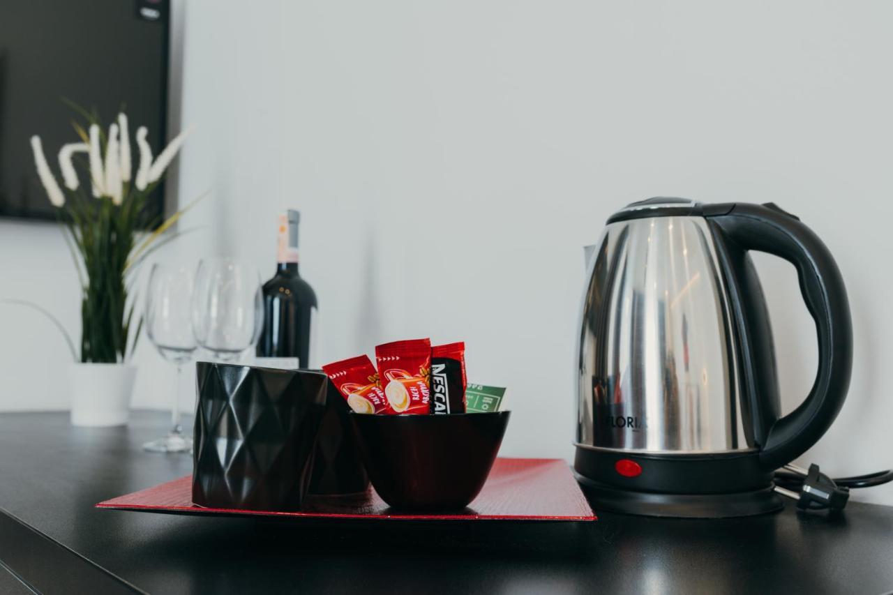 Poppy Downtown Suites Sarajevo サラエヴォ エクステリア 写真